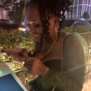 Meet your Posher, Christina